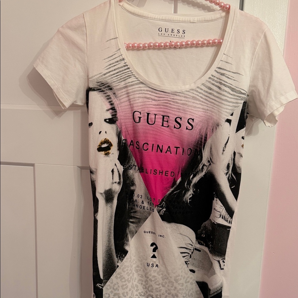 GUESS Women's Tee with Pink and White Graphic